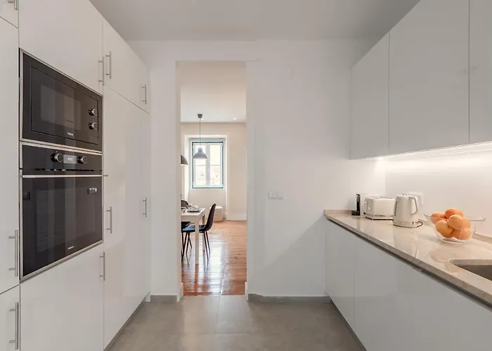 Sunny House - Bright 2 Bedroom W/ Office * Lissabon