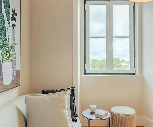 Sunny House - Bright 2 Bedroom W/ Office Appartement