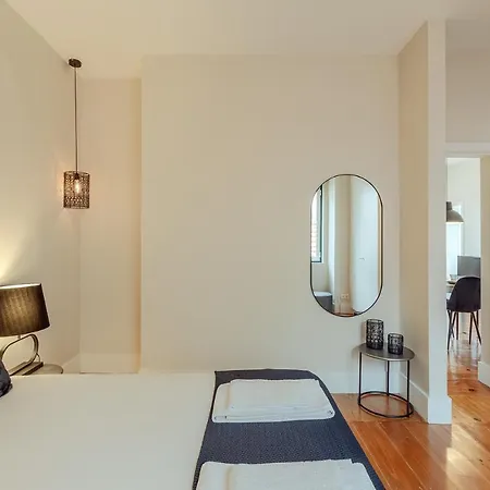 Sunny House - Bright 2 Bedroom W/ Office * Lisboa