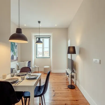 شقة Sunny House - Bright 2 Bedroom W/ Office *