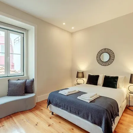 Sunny House - Bright 2 Bedroom W/ Office Lägenhet Lisboa