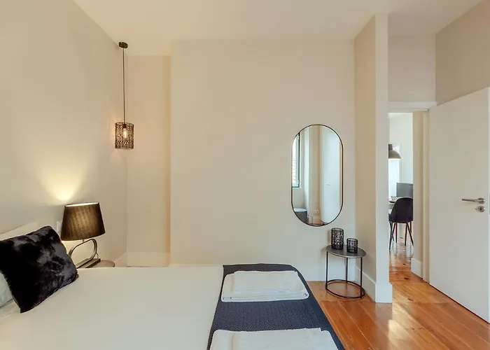 Sunny House - Bright 2 Bedroom W/ Office * Lisboa