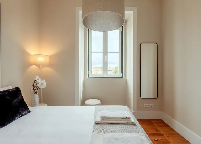 Lägenhet Sunny House - Bright 2 Bedroom W/ Office *