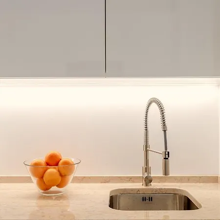 Apartament Sunny House - Bright 2 Bedroom W/ Office Lizbona